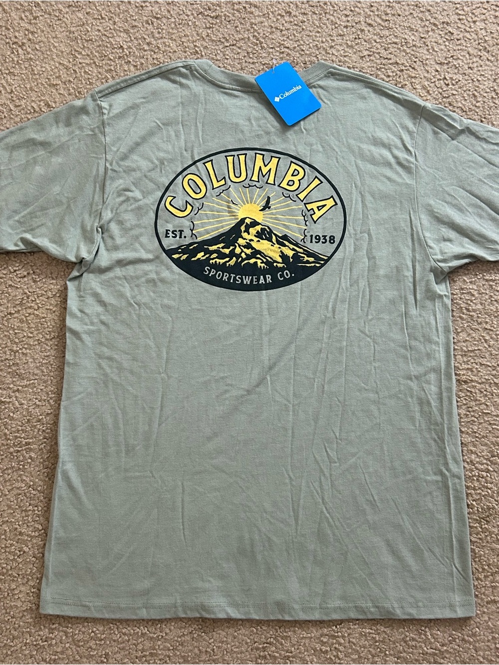 Men’s Columbia Sportswear T-Shirt - Size Large - Color Light Olive Green NWT